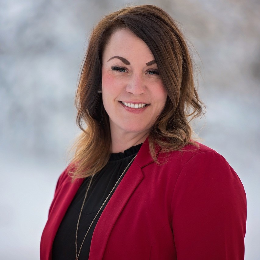 Christine Fehr headshot